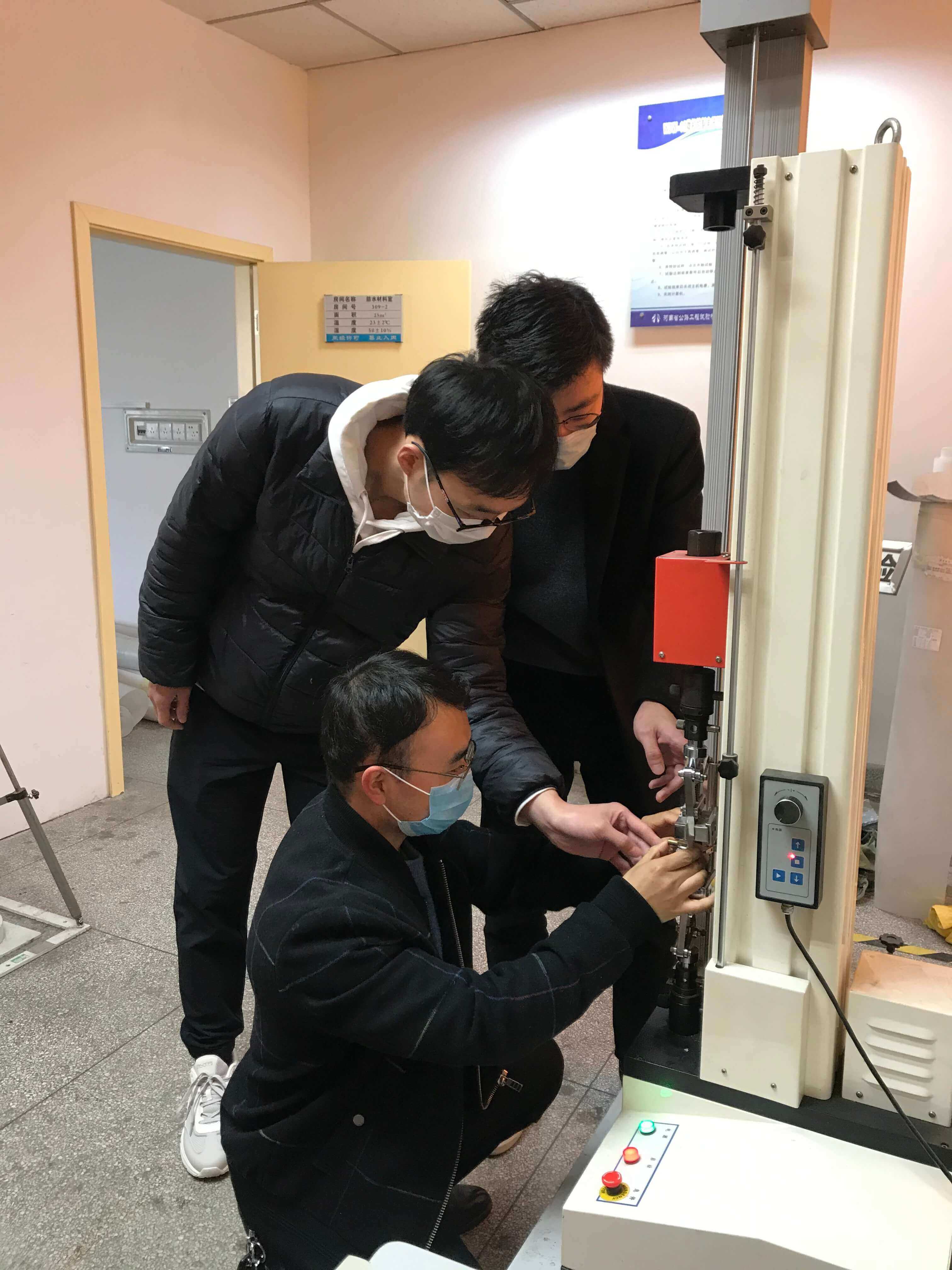 春早人勤大干忙—中心試驗(yàn)室全力奮戰(zhàn)2020