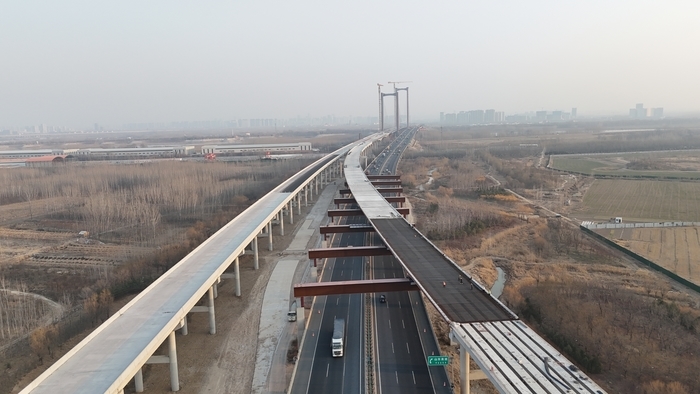 國內首條高速公路車道“六改十二”，京臺高速齊濟段拿下多項智能首創(chuàng)